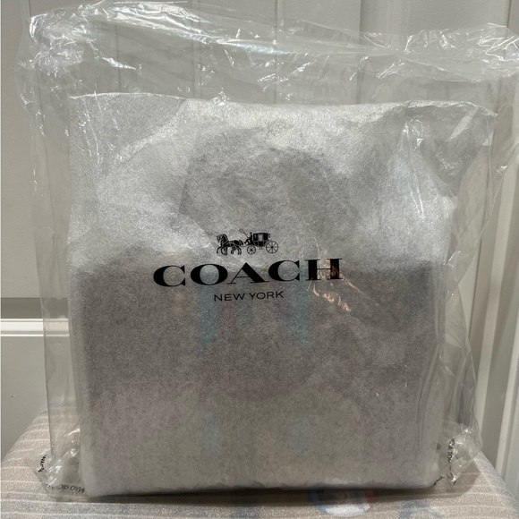 NWT Dempsey Carryall In Signature Jacquard With Stripe And Coach Patch - Picture 12 of 13